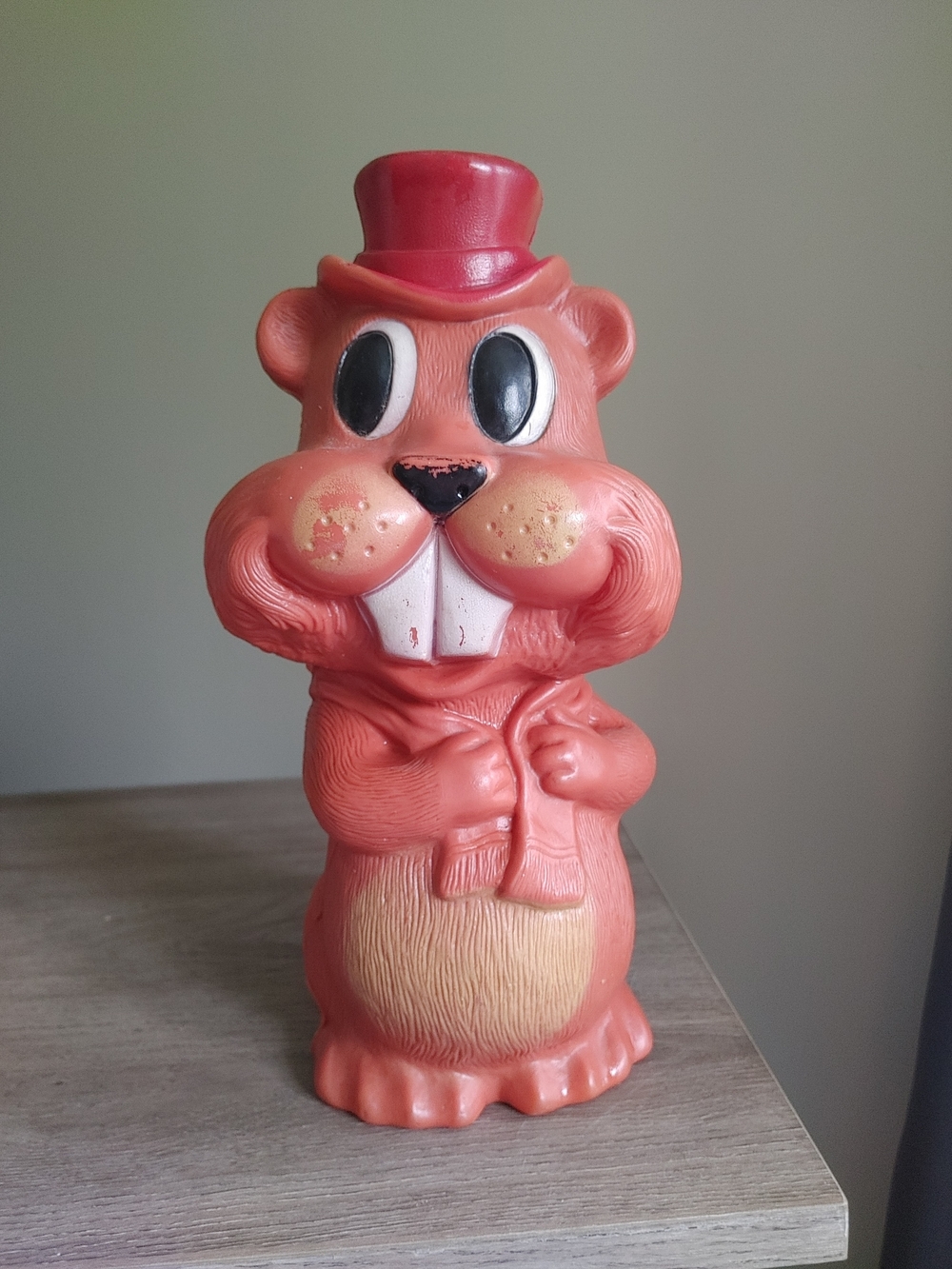 Vintage Beaver Bank